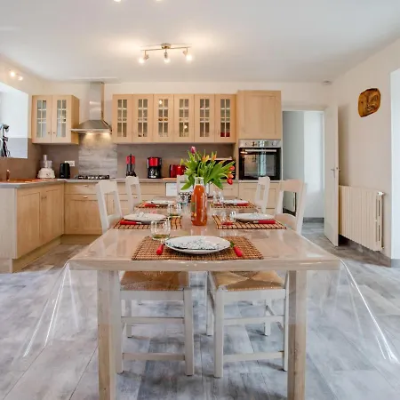 Les Mesanges By Interhome *