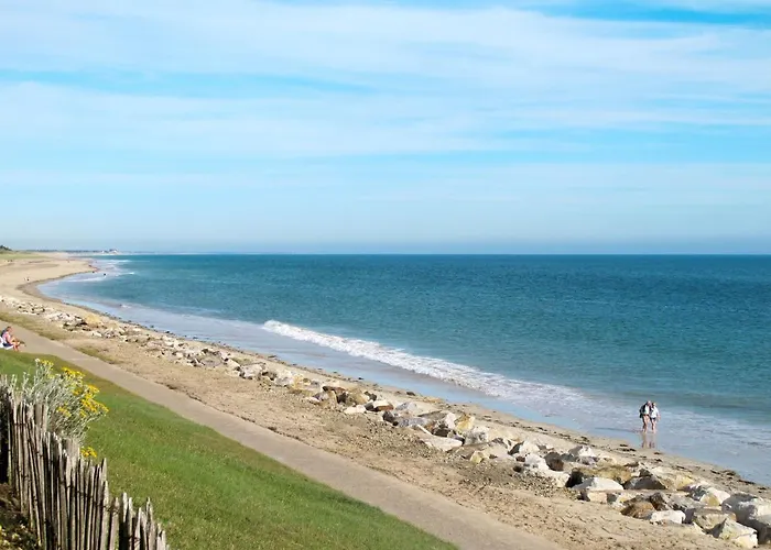 Les Mesanges By Interhome * Canville-la-Rocque